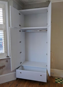 Fitted wardrobe with drawers